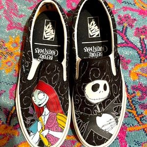 Super rare limited edition vans x nightmare before Christmas journeys exclusive
